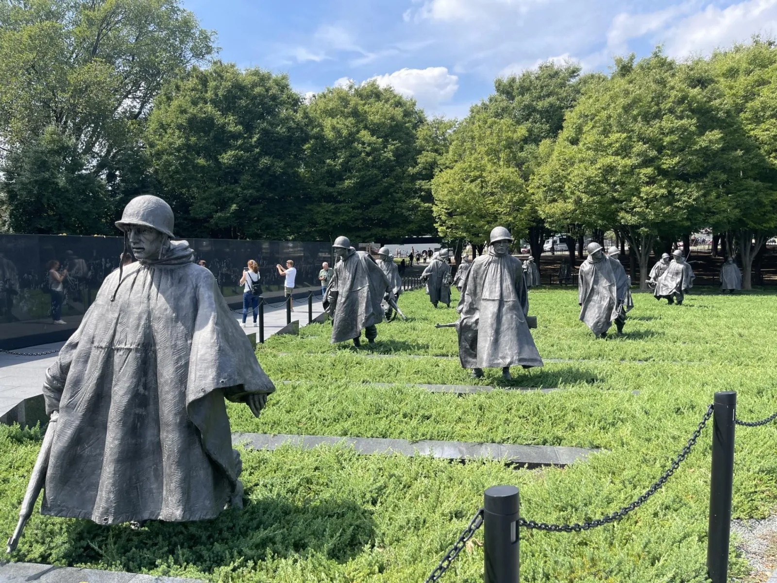 Soldier statues of the Korean War Veterans Memorial